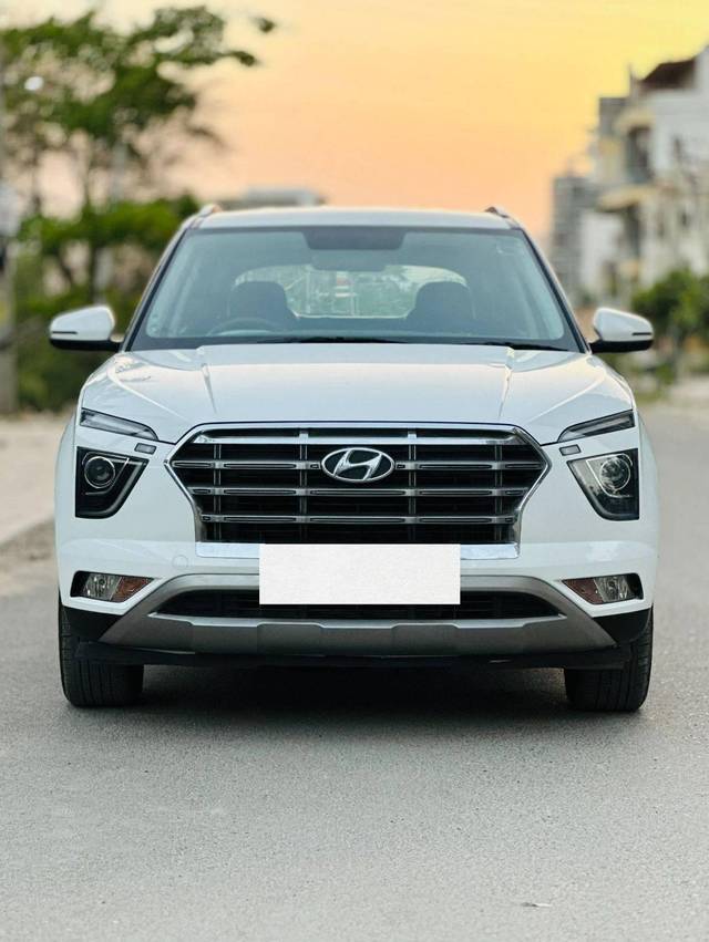 https://images10.gaadi.com/usedcar_image/4265836/original/processed_74ddad8ecaafb8796298bbf2b82d1619.jpg?imwidth=6402