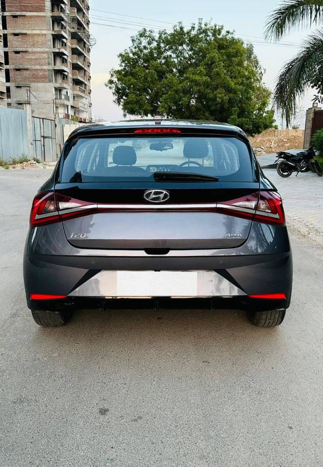 https://images10.gaadi.com/usedcar_image/4265841/original/processed_8af787696a1711ed720abfd82ffce04e.jpg?imwidth=6401