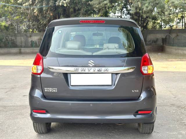 https://images10.gaadi.com/usedcar_image/4265912/original/processed_14ef189f8263e5b0c37af94a30ee3d15.jpg?imwidth=6402