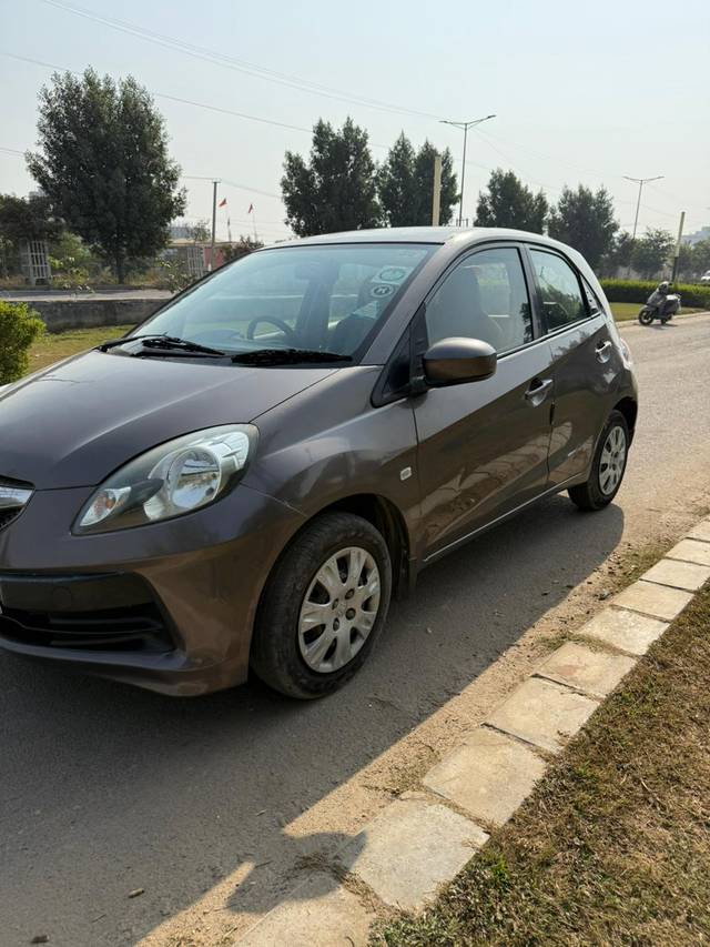 https://images10.gaadi.com/usedcar_image/4265914/original/e577dd2e11bfa5963f844633e44903a4.jpg?imwidth=6400