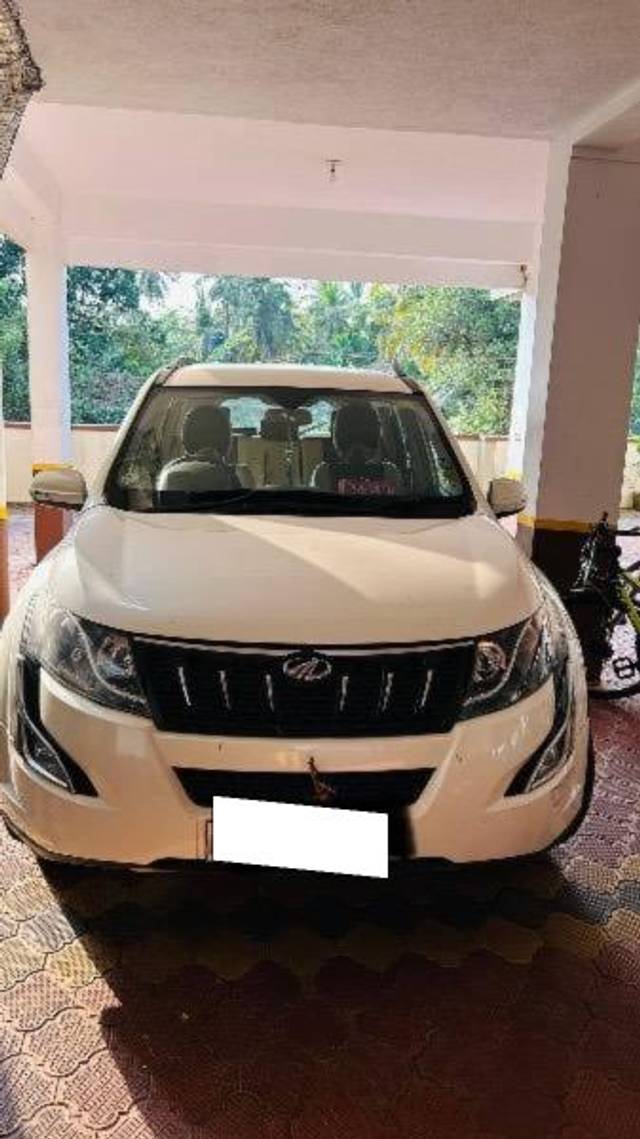 https://images10.gaadi.com/usedcar_image/4265929/original/processed_369197ae-83c8-4320-b5b4-f9fa122593e6.jpg?imwidth=6400