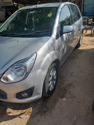 Ford Figo 2012-2015 Ford Figo Diesel Titanium