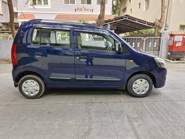 https://images10.gaadi.com/usedcar_image/4265944/original/3e1794163991ec3da53cc64a1d6ca8f3.jpg?imwidth=6401