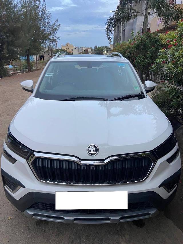 https://images10.gaadi.com/usedcar_image/4265962/original/processed_af1e5a40ebbf0e83e928fe55e53bd626.jpg?imwidth=6400