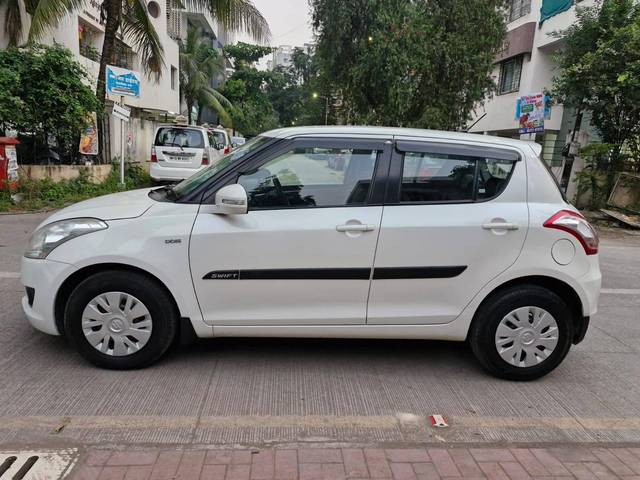 https://images10.gaadi.com/usedcar_image/4266006/original/processed_2aeded7e1b220012d8899c78306054b5.jpg?imwidth=6402