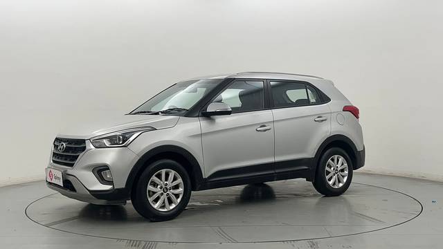 https://images10.gaadi.com/usedcar_image/4266186/original/c4ce6f41d474b5654963fa276552dbf1.JPG?imwidth=6400