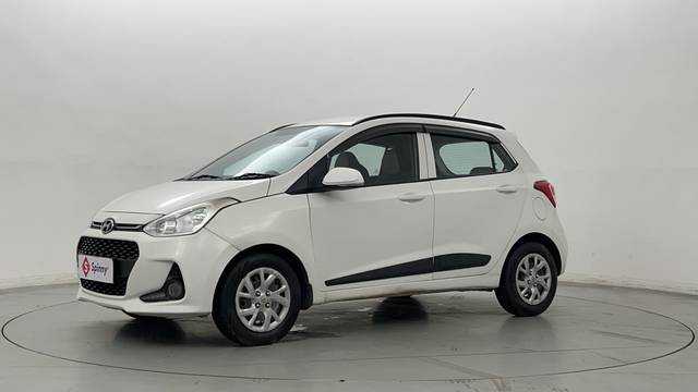 https://images10.gaadi.com/usedcar_image/4266218/original/d87d79ea6d56c5ee63296559c2df4693.JPG?imwidth=6400