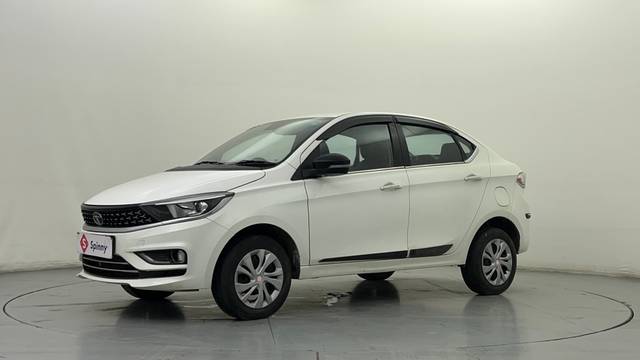 https://images10.gaadi.com/usedcar_image/4266246/original/a1a413fe00cee8ae599a9d13f8800239.JPG?imwidth=6400