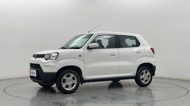 https://images10.gaadi.com/usedcar_image/4266262/original/3d1cf63e28a48e87a8314065711b4260.JPG?imwidth=6400