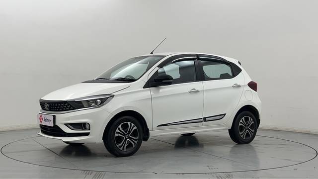 https://images10.gaadi.com/usedcar_image/4266369/original/8150793f0930f20f522015c92610ac66.JPG?imwidth=6400