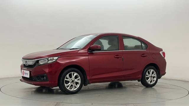 https://images10.gaadi.com/usedcar_image/4266529/original/ae761eaa4a9c101a469ed281024df341.JPG?imwidth=6400