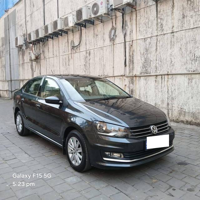 https://images10.gaadi.com/usedcar_image/4266586/original/processed_53d6a8349d823aa50cc39d4e537b6a5c.jpg?imwidth=6400