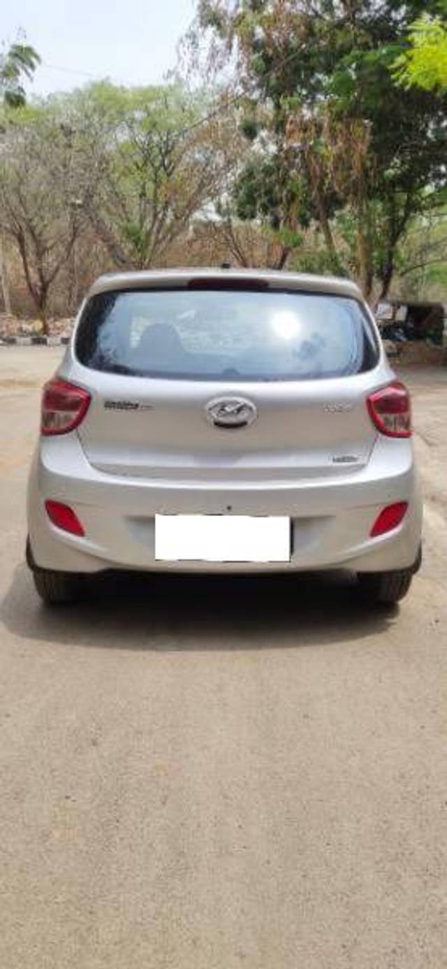 https://images10.gaadi.com/usedcar_image/4266742/original/fd72408a7d998b97a4e9015986fa5013.jpg?imwidth=6401