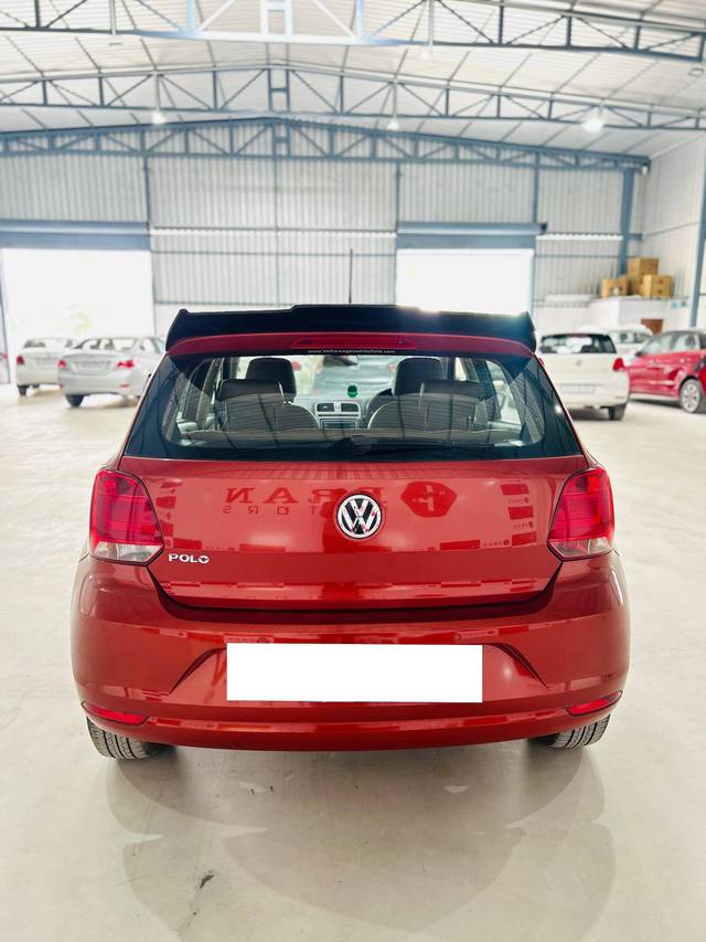 https://images10.gaadi.com/usedcar_image/4266875/original/processed_59b5ac614a8877721dd5521dfa8318d4.jpg?imwidth=6402