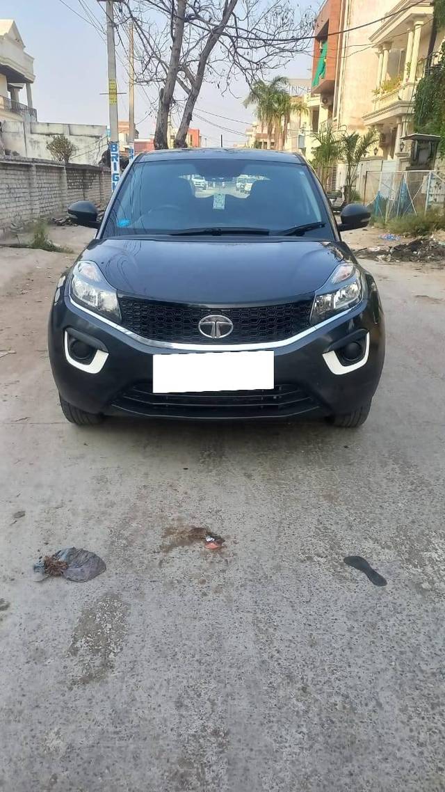 https://images10.gaadi.com/usedcar_image/4266889/original/processed_6485fdca6163d4cc81eb96e34bdd7fed.jpg?imwidth=6402