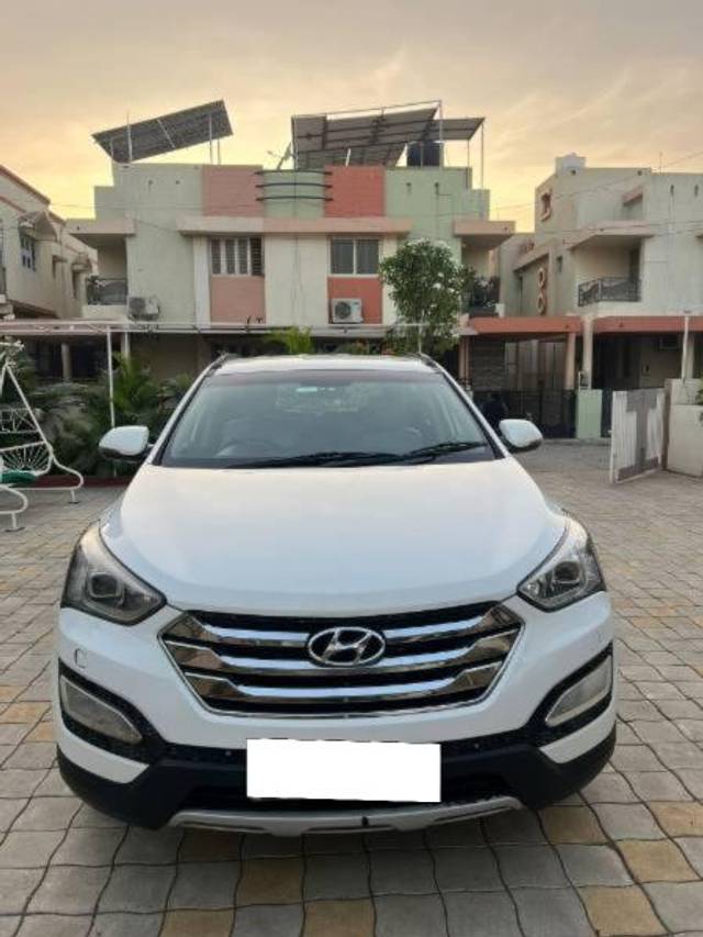 https://images10.gaadi.com/usedcar_image/4266892/original/processed_1d4f01ec-9d3e-4381-81da-5823fe2e5694.jpg?imwidth=6401