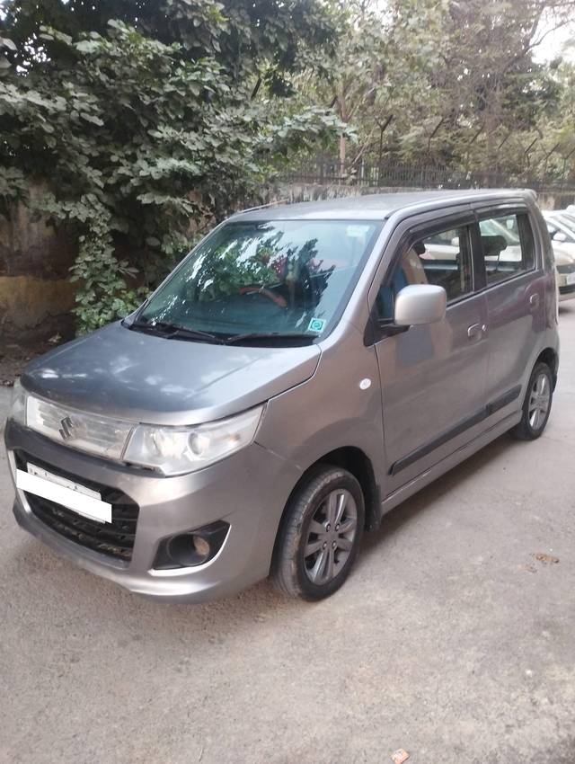 https://images10.gaadi.com/usedcar_image/4266906/original/processed_4c7ce7bbede38fd0c3b4a9c98f21f370.jpg?imwidth=6401