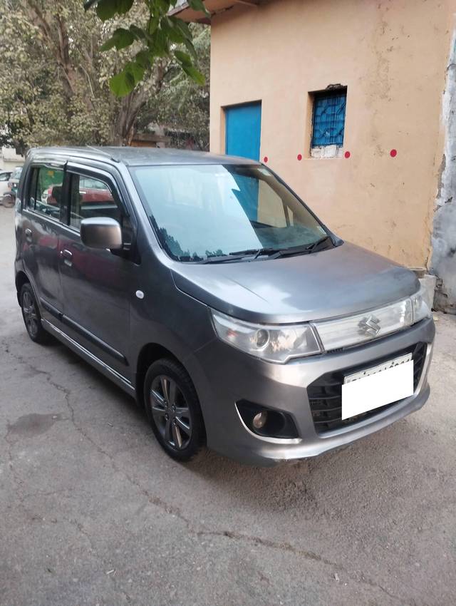 https://images10.gaadi.com/usedcar_image/4266906/original/processed_b042a9f9479f00837127b5192238b97e.jpg?imwidth=6400