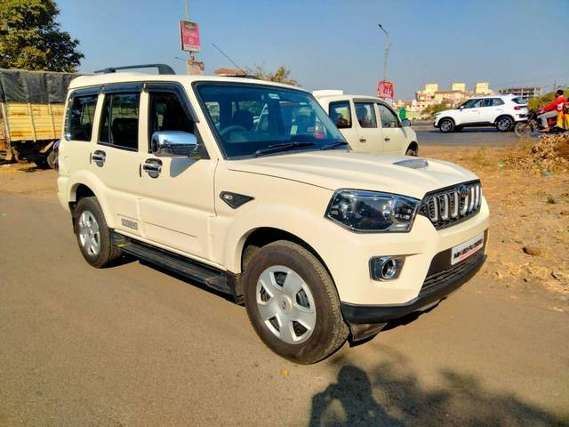 https://images10.gaadi.com/usedcar_image/4266915/original/processed_7e7816d05c461e0b26fef69de0bc2dc0.jpeg?imwidth=6400