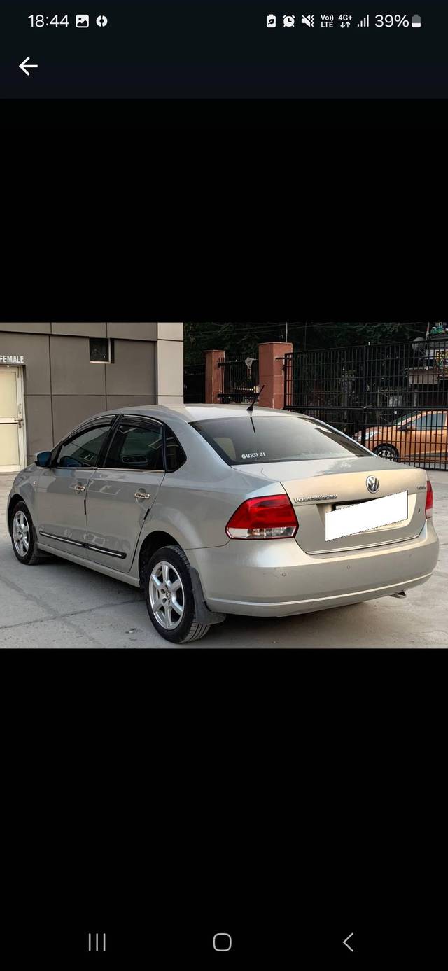 https://images10.gaadi.com/usedcar_image/4267001/original/processed_766d838ee07c337fec9ad0fe5ec6c12c.jpg?imwidth=6401