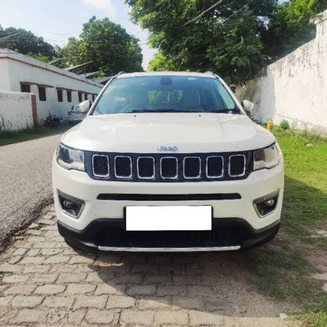 https://images10.gaadi.com/usedcar_image/4267058/original/processed_b7601705-1ad3-4634-bd69-ca6d4978dfa2.jpg?imwidth=6401