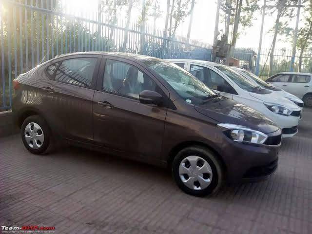 https://images10.gaadi.com/usedcar_image/4267077/original/processed_cf5fbd7b-ad20-4686-b2d9-9d0f17255e44.jpg?imwidth=6400