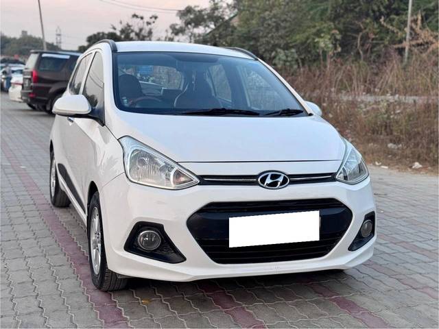 https://images10.gaadi.com/usedcar_image/4267123/original/processed_c53f563dc69bcbc51112331bba998d6d.jpg?imwidth=6400