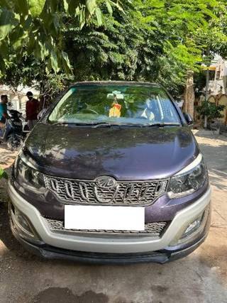 Mahindra Marazzo Mahindra Marazzo M6