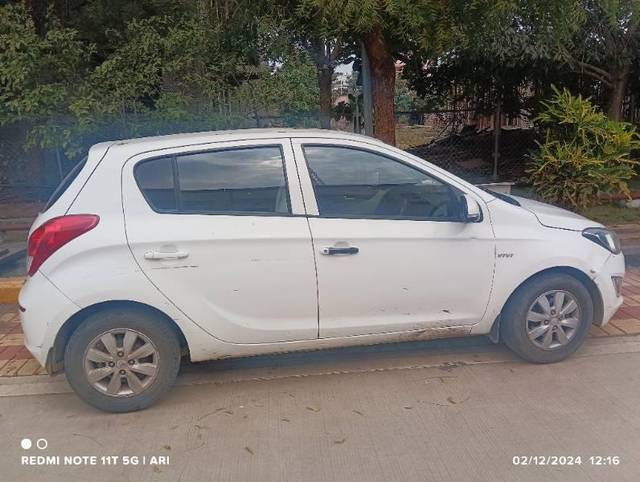 https://images10.gaadi.com/usedcar_image/4267252/original/processed_11274e66-f0d0-4383-9e0c-3949550e8813.jpg?imwidth=6402