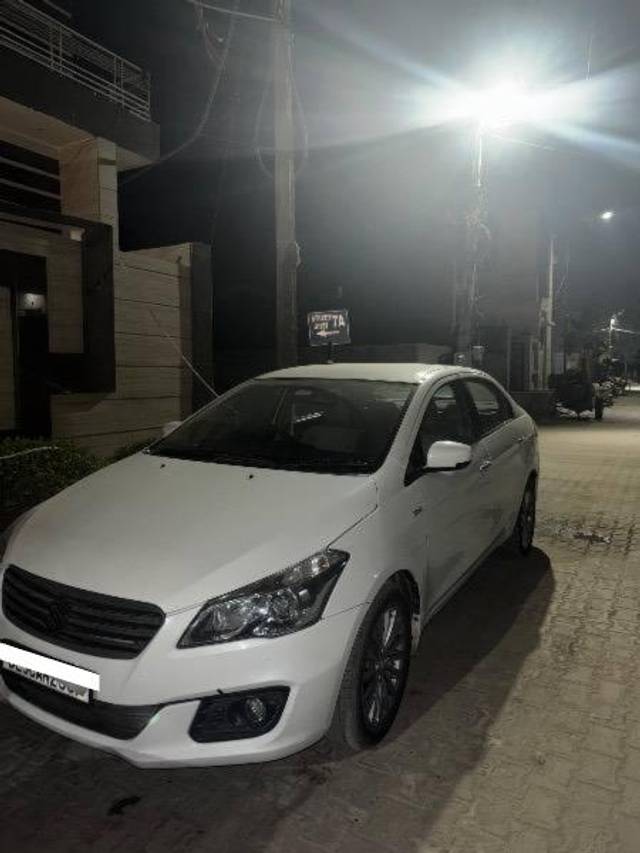 https://images10.gaadi.com/usedcar_image/4267291/original/processed_63959236-54b6-4b15-bccf-fa78d753e2da.jpeg?imwidth=6400