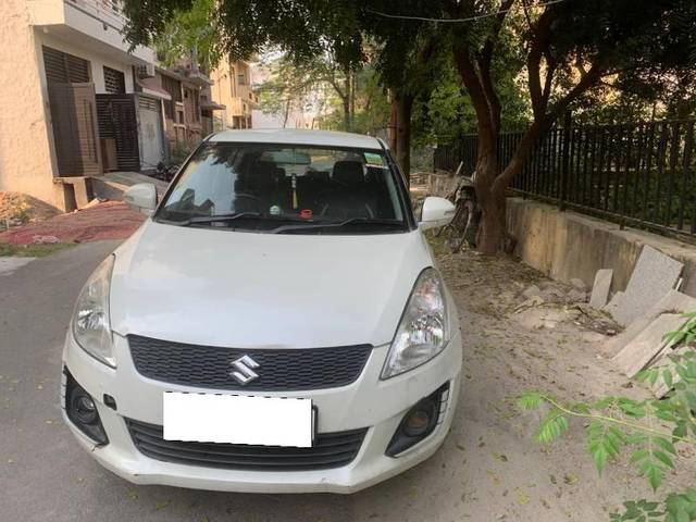 https://images10.gaadi.com/usedcar_image/4267302/original/processed_511b4b44-5a1a-446f-85db-99fdb92c0a41.jpg?imwidth=6402