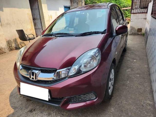 https://images10.gaadi.com/usedcar_image/4267397/original/processed_fab8d539-d290-460d-93d1-d1cedd71f43f.jpg?imwidth=6401