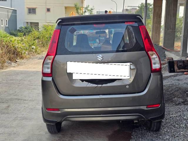 https://images10.gaadi.com/usedcar_image/4267418/original/processed_b0cf47a5-4591-4c6a-8963-4acecc6dfa4f.jpg?imwidth=6402