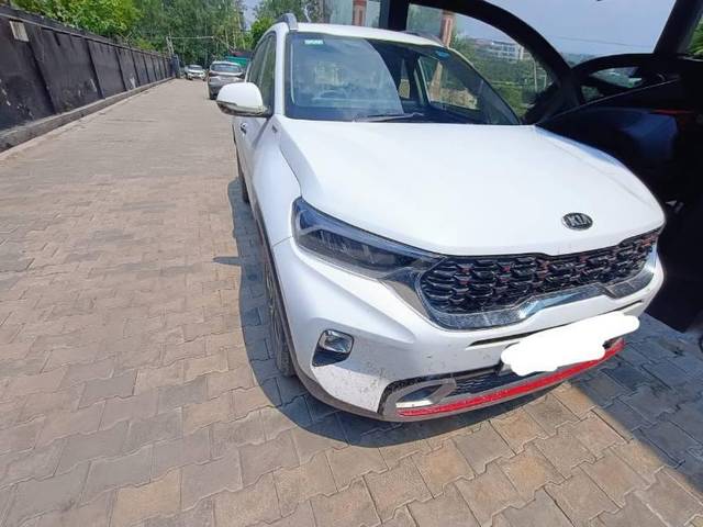 https://images10.gaadi.com/usedcar_image/4267435/original/processed_98bfbd0a-c056-4b4e-8db8-11e4c48916ec.jpg?imwidth=6402