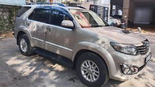 Toyota Fortuner 2011-2016 Toyota Fortuner 4x4 AT