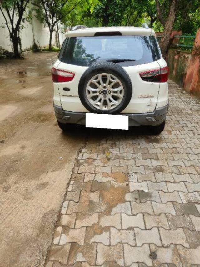 https://images10.gaadi.com/usedcar_image/4267542/original/2cb829140e6ebb0a279f311c40a93f5e.jpg?imwidth=6401