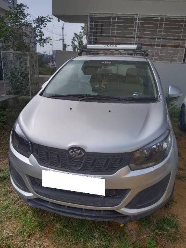 https://images10.gaadi.com/usedcar_image/4267576/original/06424b15148f2472ccaad3ba05871c80.jpg?imwidth=6400