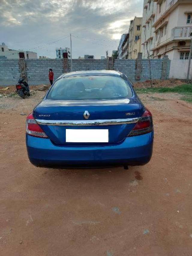 https://images10.gaadi.com/usedcar_image/4267584/original/acd6d15fad5725eb7ef5482815196e2f.jpg?imwidth=6400