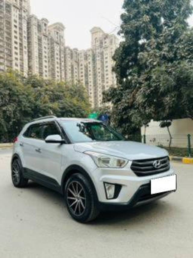 https://images10.gaadi.com/usedcar_image/4267622/original/processed_1bbf336b091280f5986c488821850b1f.jpg?imwidth=6400