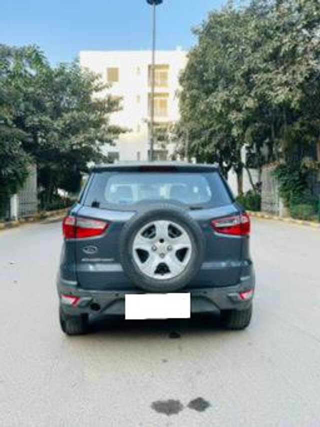 https://images10.gaadi.com/usedcar_image/4267623/original/processed_571b5f136ccf36ffa115bf30eb0e4df5.jpg?imwidth=6401