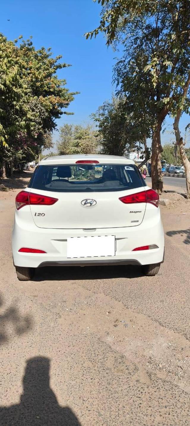 https://images10.gaadi.com/usedcar_image/4267676/original/processed_a62c8d0ed97b1861b5928975f995cedd.jpg?imwidth=6401