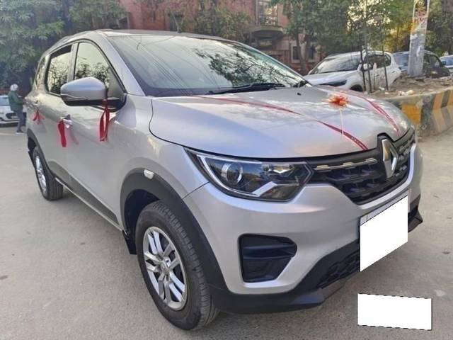 https://images10.gaadi.com/usedcar_image/4267745/original/processed_a90ca66e8337aea4ca5a6e7cfef007eb.jpg?imwidth=6400