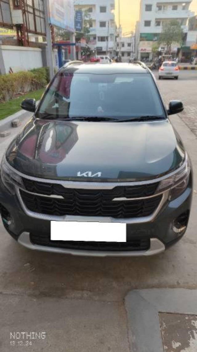 https://images10.gaadi.com/usedcar_image/4267753/original/processed_3de7216b-2124-4986-9cc5-2dd93e0ba557.jpg?imwidth=6400