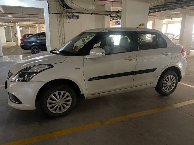 https://images10.gaadi.com/usedcar_image/4267807/original/b31bba6011fb4a467024ddcd72568c67.jpg?imwidth=6402