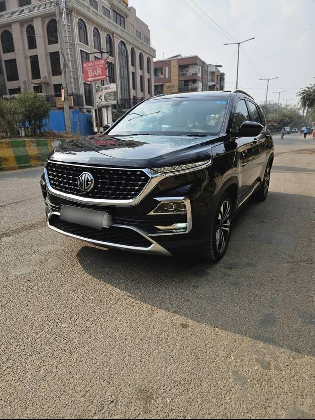 https://images10.gaadi.com/usedcar_image/4267884/original/processed_d4abfa019820832f07b0aab9ec483f12.jpg?imwidth=6400