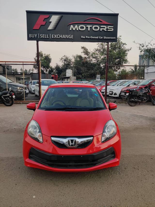 https://images10.gaadi.com/usedcar_image/4267950/original/processed_2afb2f7bd9d6e046dded4f7e1f0bb5a1.jpg?imwidth=6402