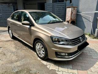 Volkswagen Vento 2015-2019 Volkswagen Vento 1.2 TSI Highline AT