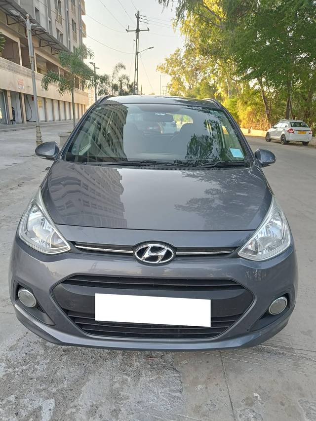 https://images10.gaadi.com/usedcar_image/4267990/original/processed_d00a5384c597bd967d7cfdf1b17af232.jpg?imwidth=6400