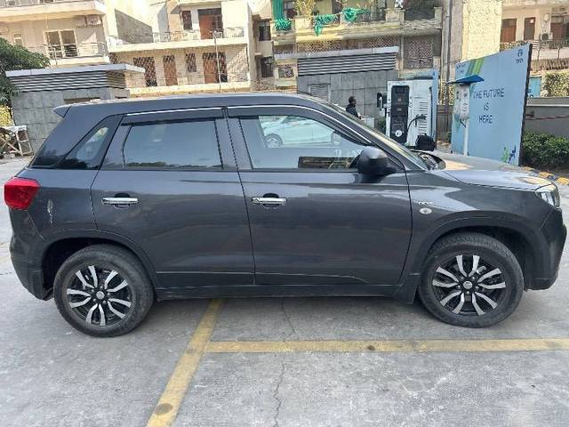 https://images10.gaadi.com/usedcar_image/4268046/original/94a39f544b958bcbcf40096f1af87122.jpg?imwidth=6401