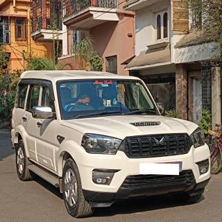 Mahindra Scorpio Mahindra Scorpio S BSVI